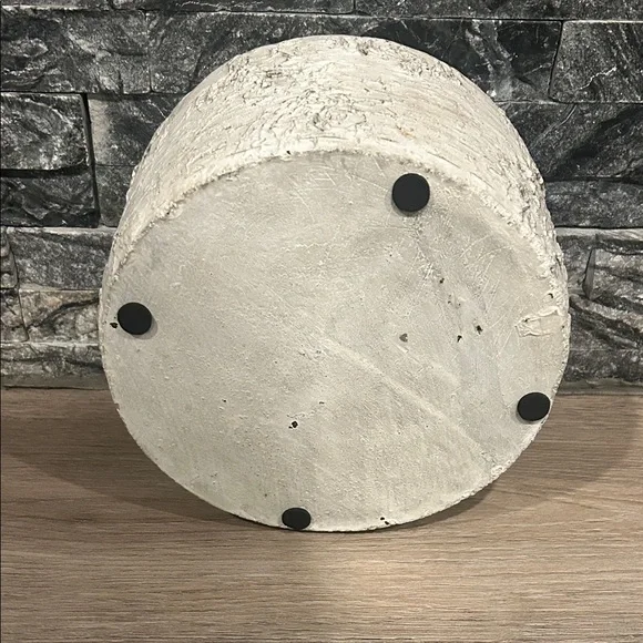 Textured Cream Ceramic Bowl - Neutral Decorative - Picture 2 of 8